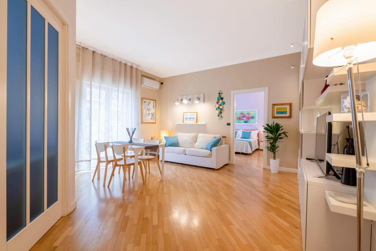 Modern Apartment To Relax In The City Center บารี ภายนอก รูปภาพ