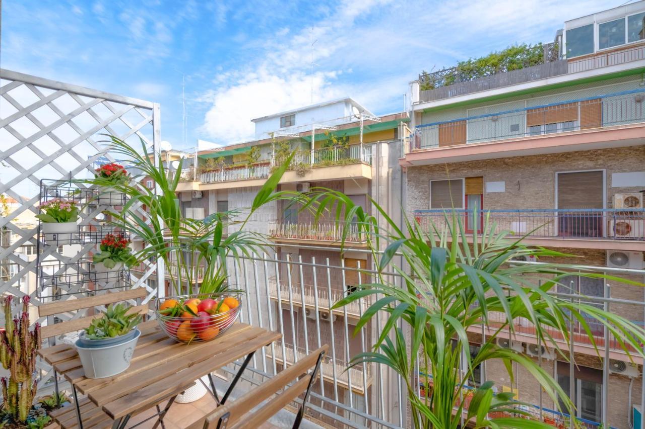 Modern Apartment To Relax In The City Center บารี ภายนอก รูปภาพ
